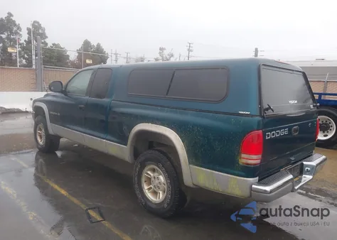 1999 Dodge Dakota Slt/Sport from USA, damaged, VIN 1B7GG22X3XS266191